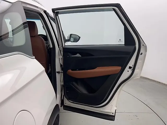 Used MG Hector Plus [2020-2023] Sharp 2.0 Diesel Turbo MT 6-STR in Chandigarh