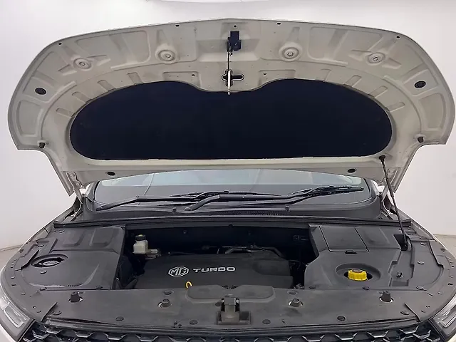 Used MG Hector Plus [2020-2023] Sharp 2.0 Diesel Turbo MT 6-STR in Chandigarh