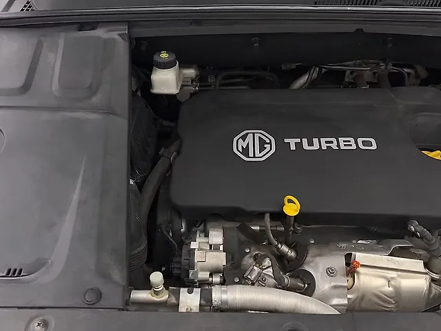 Used MG Hector Plus [2020-2023] Sharp 2.0 Diesel Turbo MT 6-STR in Chandigarh