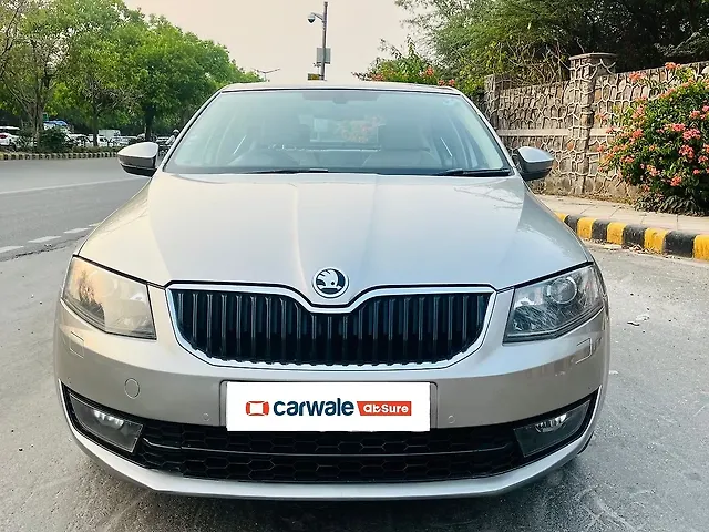 Used 2015 Skoda Octavia in Delhi