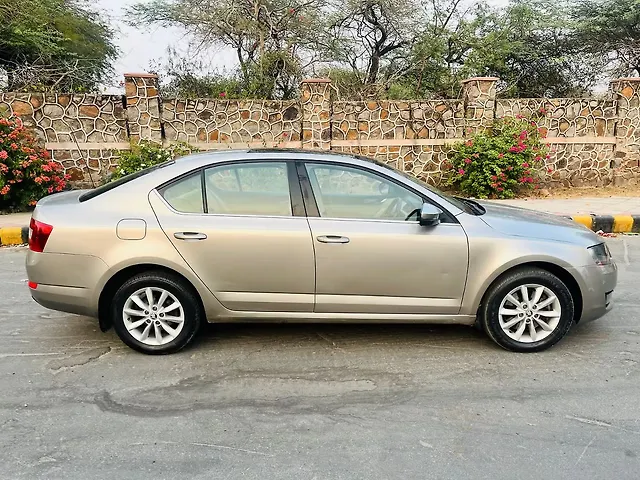 Used Skoda Octavia [2013-2015] Elegance 1.8 TSI AT in Delhi