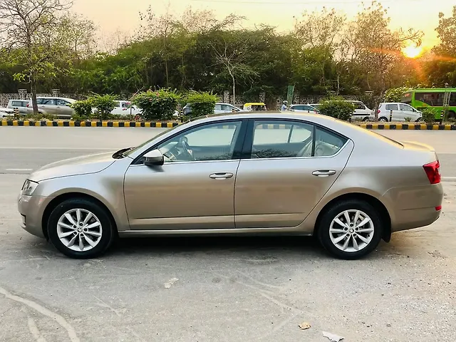 Used Skoda Octavia [2013-2015] Elegance 1.8 TSI AT in Delhi