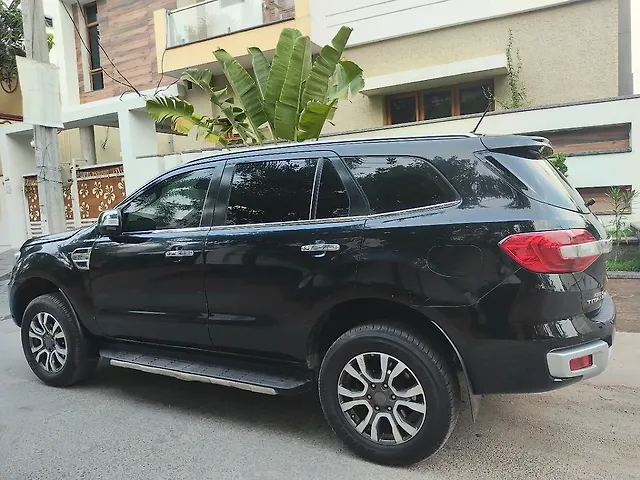 Used Ford Endeavour [2016-2019] Titanium 2.2 4x2 AT in Hyderabad