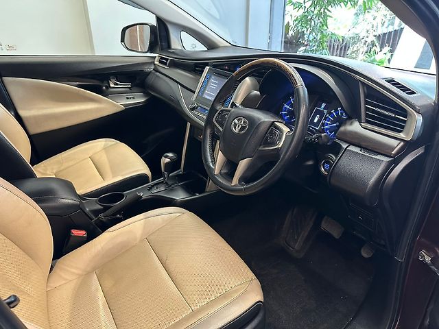 Used Toyota Innova Crysta [2016-2020] 2.8 ZX AT 7 STR [2016-2020] in Mumbai