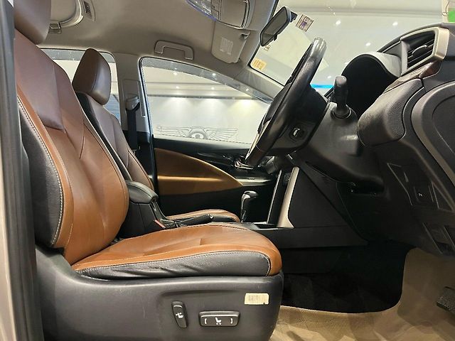 Used Toyota Innova Crysta [2016-2020] 2.8 ZX AT 7 STR [2016-2020] in Bangalore