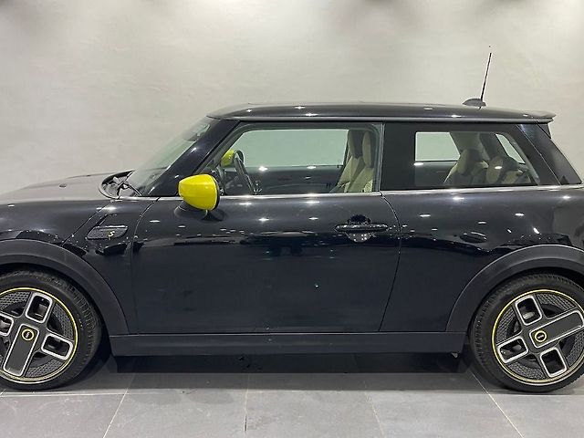 Used MINI Cooper SE 3-Door in Mumbai