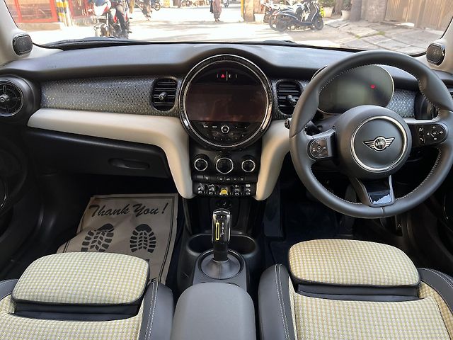 Used MINI Cooper SE 3-Door in Mumbai