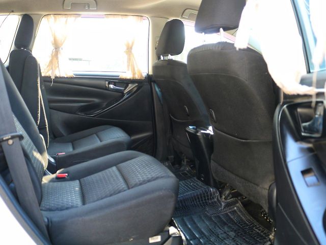 Used Toyota Innova Crysta [2016-2020] 2.4 G 7 STR [2016-2017] in Lucknow