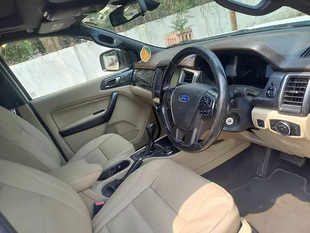 Used Ford Endeavour [2016-2019] Titanium 3.2 4x4 AT in Kanpur