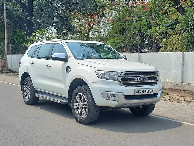 Used Ford Endeavour [2016-2019] Titanium 3.2 4x4 AT in Kanpur