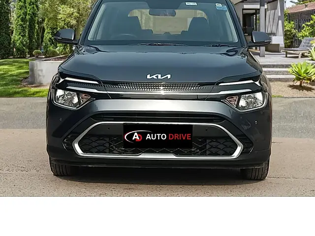 Used 2023 Kia Carens in Delhi