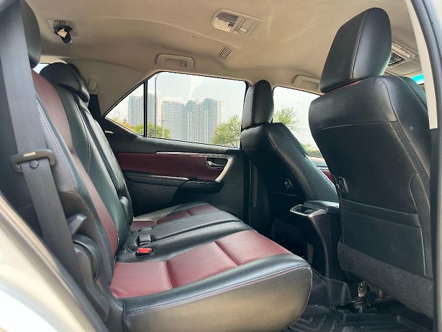 Used Toyota Fortuner Legender 2.8 4X2 AT in Bangalore