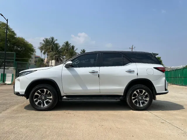 Used Toyota Fortuner Legender 2.8 4X2 AT in Bangalore