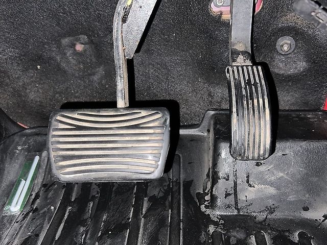 Used Mahindra Thar LX Hard Top Petrol AT in Delhi