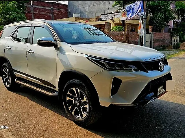 Used 2022 Toyota Fortuner in Lucknow