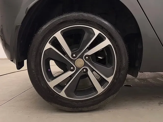 Used Tata Altroz XZ Petrol [2020-2023] in Chandigarh