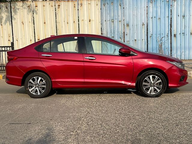 Used Honda City 4th Generation V CVT Petrol [2017-2019] in Mumbai