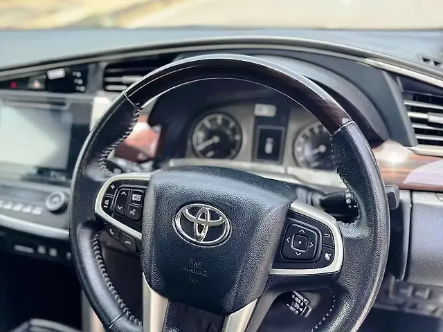 Used Toyota Innova Crysta [2016-2020] 2.4 V Diesel in Delhi