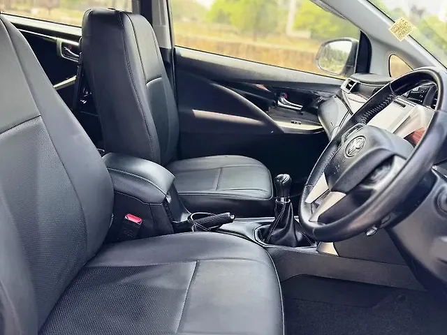 Used Toyota Innova Crysta [2016-2020] 2.4 V Diesel in Delhi