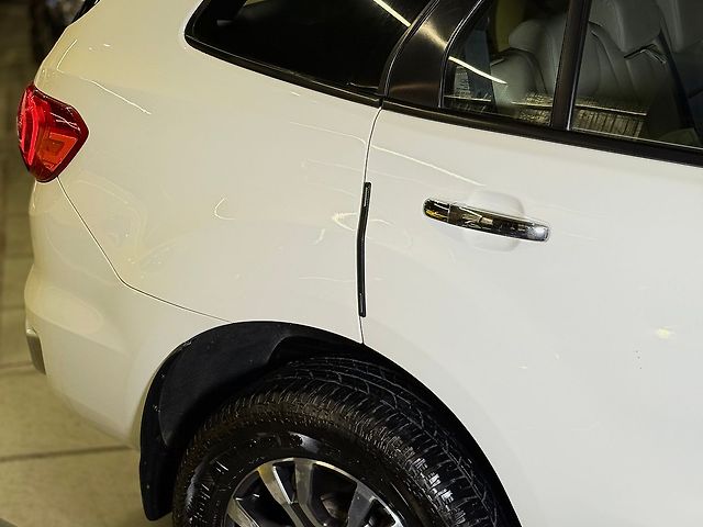 Used Ford Endeavour Titanium Plus 2.0 4x2 AT in Delhi