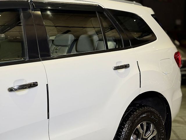 Used Ford Endeavour Titanium Plus 2.0 4x2 AT in Delhi