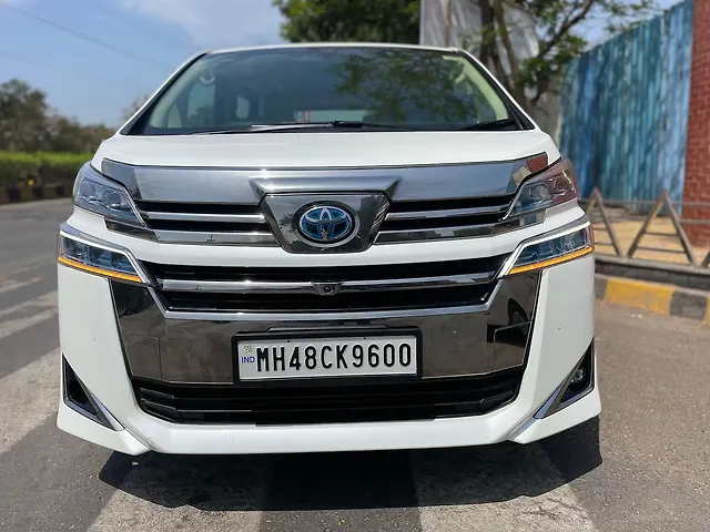 Used 2023 Toyota Vellfire in Mumbai