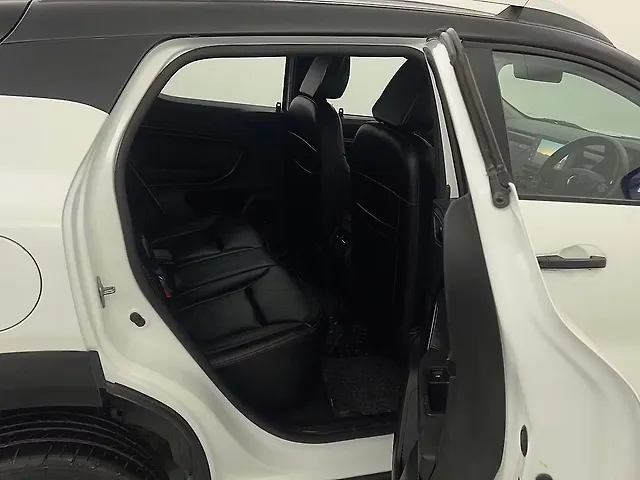 Used Renault Kiger [2021-2022] RXZ AMT Dual Tone in Delhi