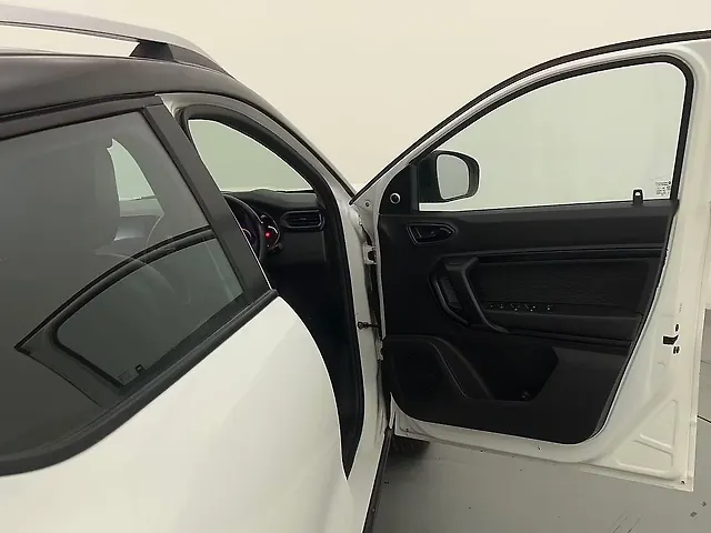 Used Renault Kiger [2021-2022] RXZ AMT Dual Tone in Delhi