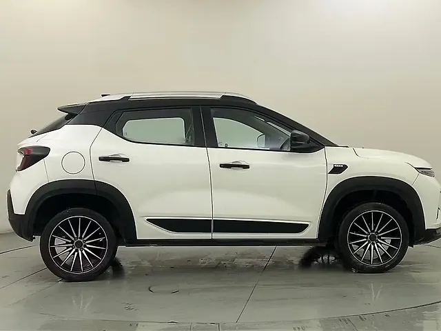 Used Renault Kiger [2021-2022] RXZ AMT Dual Tone in Delhi