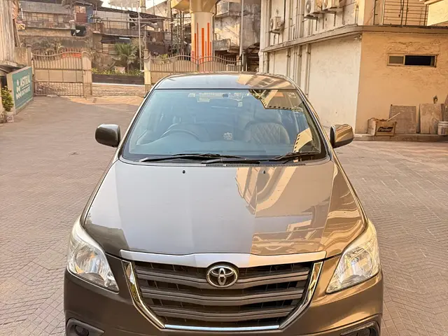 Used 2015 Toyota Innova in Thane