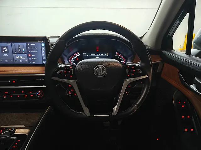 Used MG Gloster [2020-2022] Savvy 6 STR 2.0 Twin Turbo 4WD in Ahmedabad