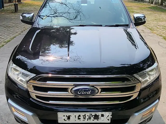 Used 2017 Ford Endeavour in Delhi