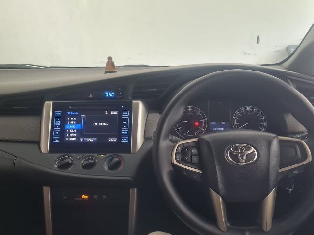 Used Toyota Innova Crysta [2016-2020] 2.4 G 8 STR [2016-2017] in Ludhiana