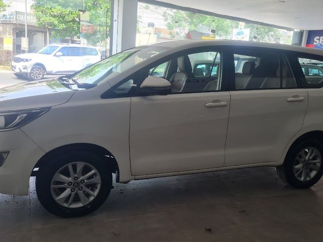 Used Toyota Innova Crysta [2016-2020] 2.4 G 8 STR [2016-2017] in Ludhiana