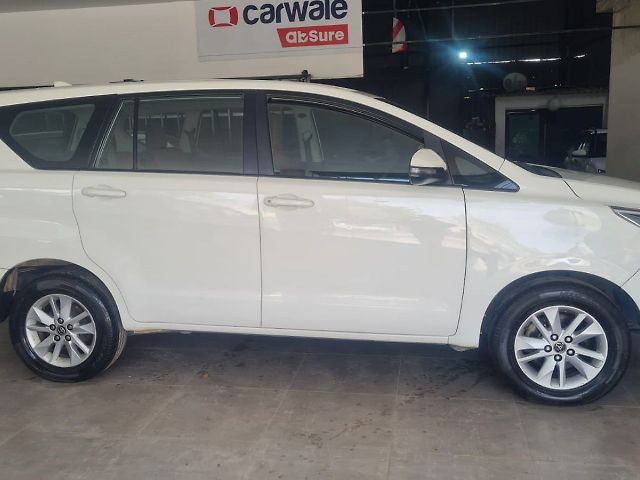 Used Toyota Innova Crysta [2016-2020] 2.4 G 8 STR [2016-2017] in Ludhiana