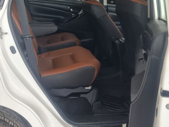 Used Toyota Innova Crysta [2016-2020] 2.4 G 8 STR [2016-2017] in Ludhiana
