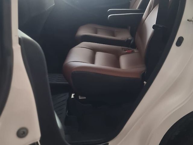 Used Toyota Innova Crysta [2016-2020] 2.4 G 8 STR [2016-2017] in Ludhiana