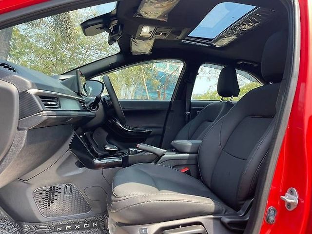 Used Tata Nexon Fearless Plus (S) 1.2 Petrol 7DCA Dual Tone [2023-2025] in Mumbai