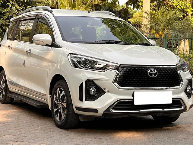 Used 2023 Toyota Rumion in Delhi