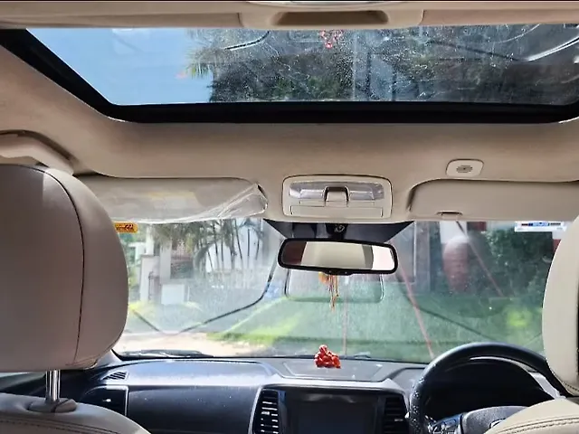 Used Mahindra XUV300 [2019-2024] W8 (O) 1.5 Diesel [2020] in Nashik