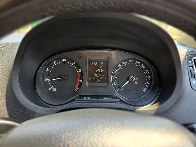 Used Skoda Rapid [2014-2015] 1.6 MPI Ambition Plus AT in Mumbai