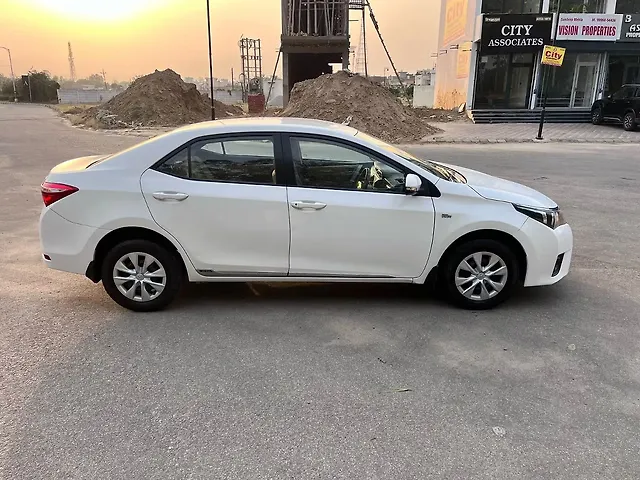 Used Toyota Corolla Altis [2014-2017] LE Petrol in Karnal
