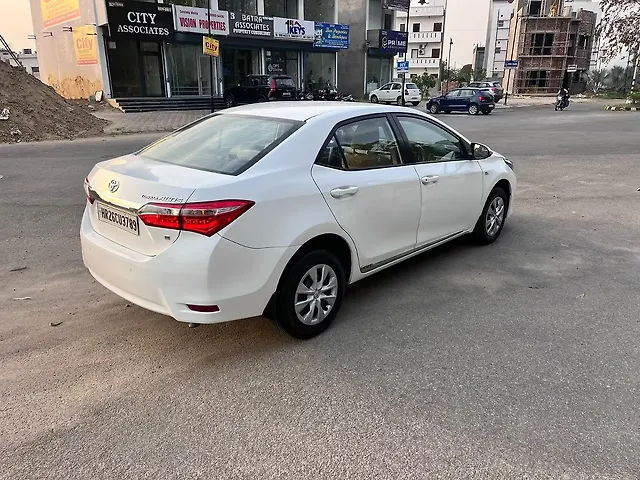 Used Toyota Corolla Altis [2014-2017] LE Petrol in Karnal