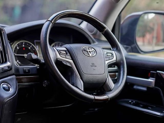 Used Toyota Land Cruiser [2011-2015] LC 200 VX in Delhi