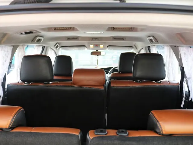 Used Toyota Innova Crysta [2023-2026] GX Diesel Manual 8 STR in Lucknow