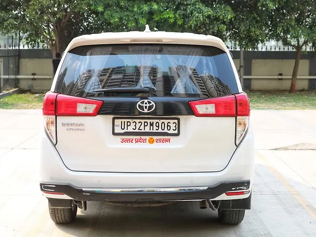 Used Toyota Innova Crysta [2023-2026] GX Diesel Manual 8 STR in Lucknow
