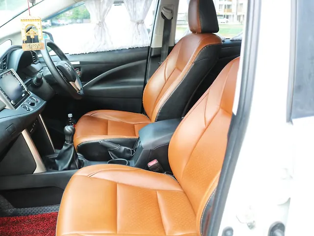 Used Toyota Innova Crysta [2023-2026] GX Diesel Manual 8 STR in Lucknow