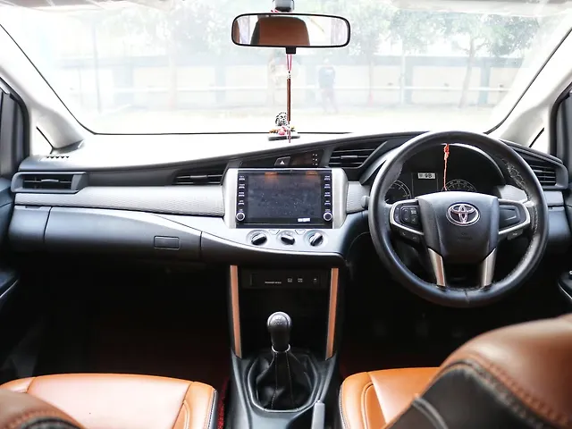 Used Toyota Innova Crysta [2023-2026] GX Diesel Manual 8 STR in Lucknow