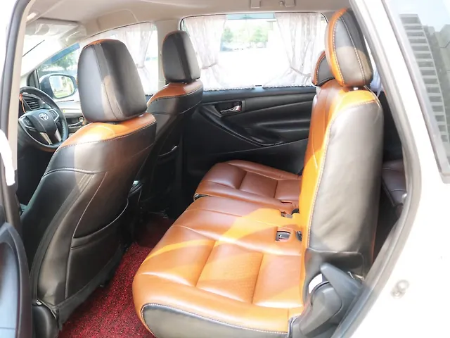 Used Toyota Innova Crysta [2023-2026] GX Diesel Manual 8 STR in Lucknow