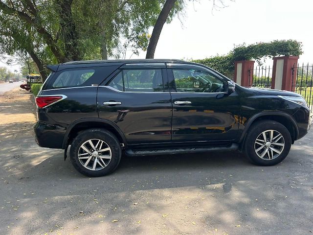 Used Toyota Fortuner [2016-2021] 2.8 4x4 AT in Chandigarh